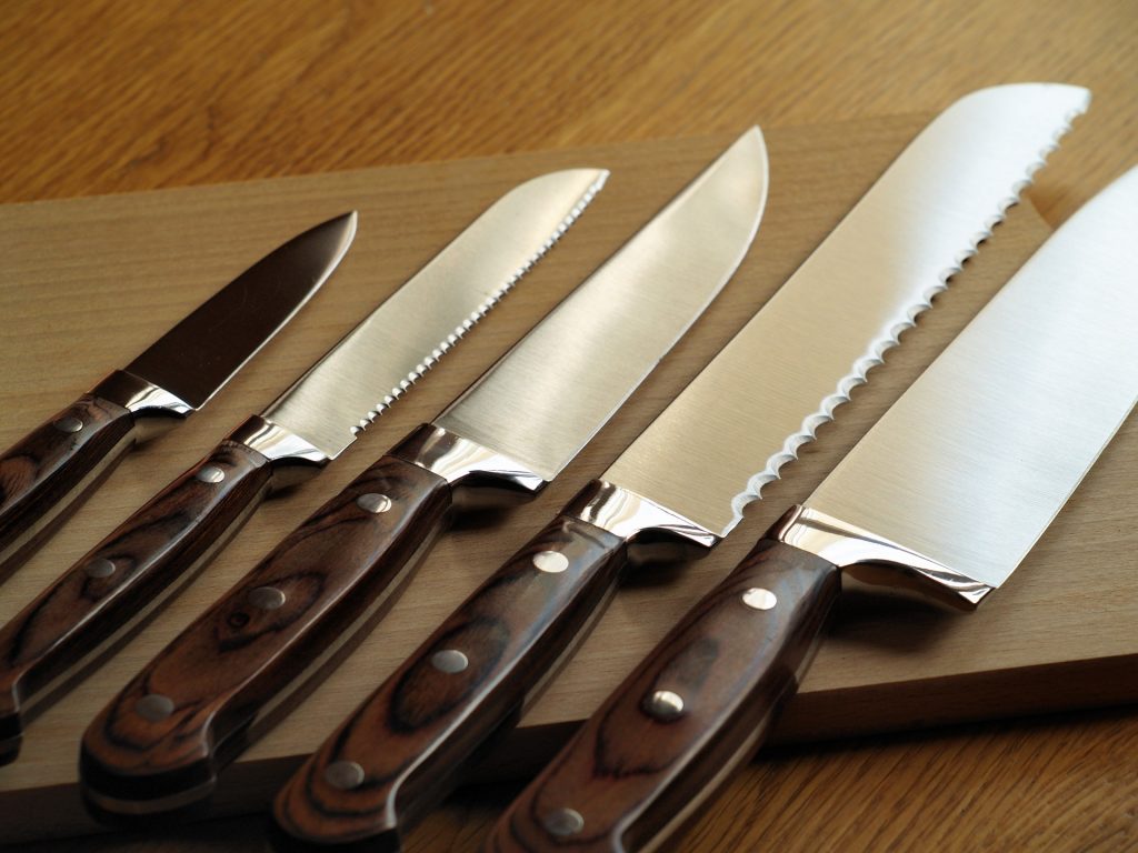 knife set on a cutting board