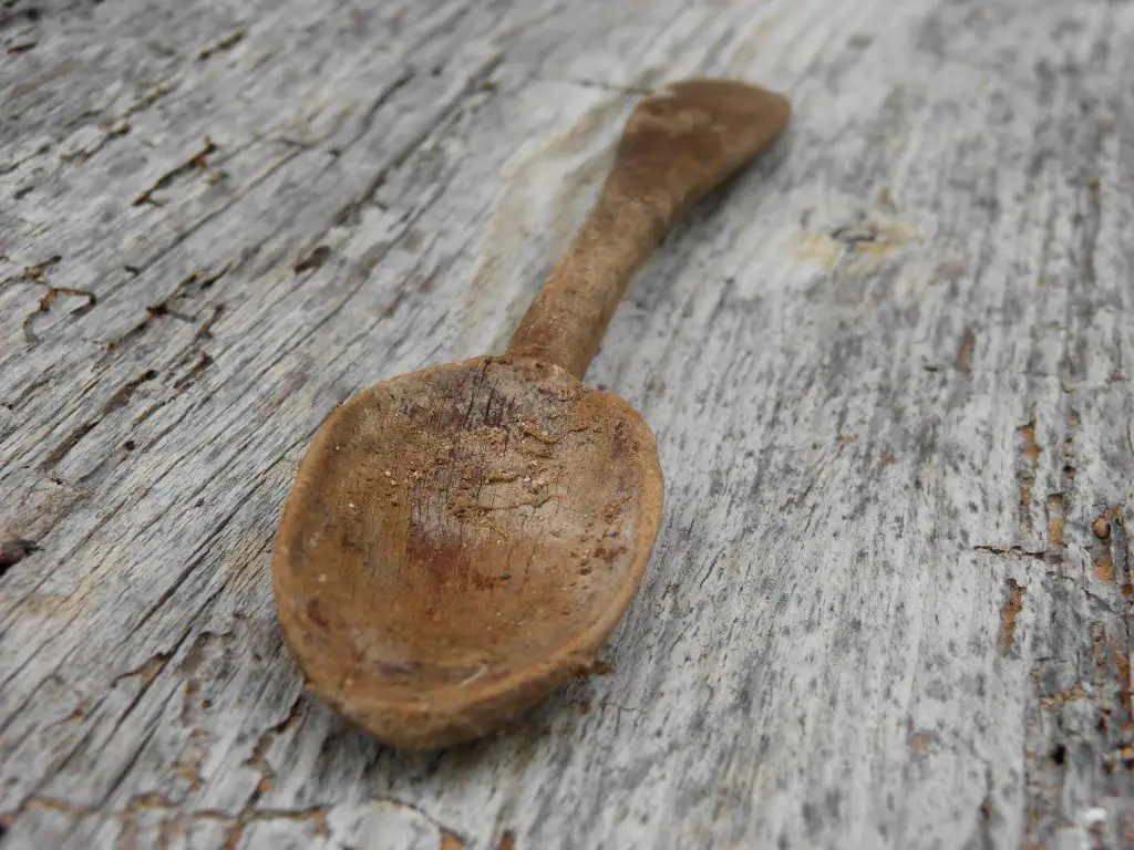 wood crafting spoons